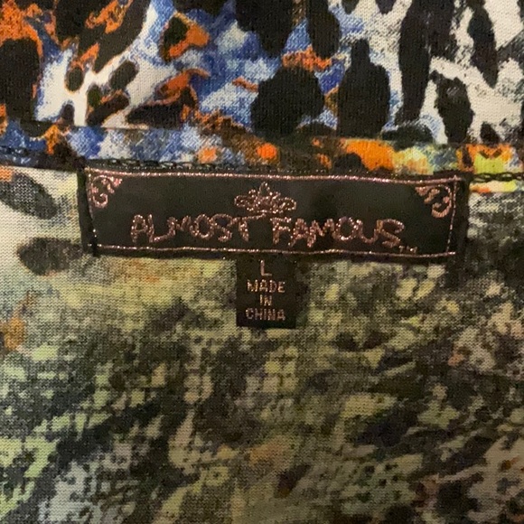 COPY - Almost famous blouse size large - Picture 3 of 3